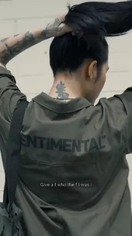 checks ma profile #vibes #outfitideas #OOTD #stylesnap #fashiontok #retrolook #aesthetic #videostar #fyp #foryou #pov 