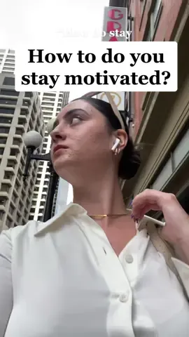 Do it for why you love it and on days where you don’t feel like it, do it anyways. I’m always asked how I have time to do so much, you make time for the things you want. If you have a goal, you need to put in the time till it becomes reality ☁️🖤 #motivation #dayinmylife #SelfCare #workday 