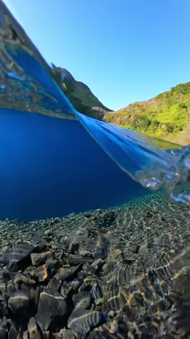 This is raw footage of the glacier lakes in the mountains of Valdez Alaska 💙🫶🏼 #alaska #calm 