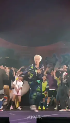 espero que nadie lo haya hecho antes😋 #jhope #hobi #hoseok #jungkook #jk #hopeonthestreet #dance #trend #fy #fypage #chickennoodlesoup #freestyle #popping #hiphop #bts #hobalari