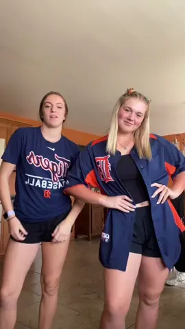 Tigers game slay 🧡💙 @emilypettyyy 