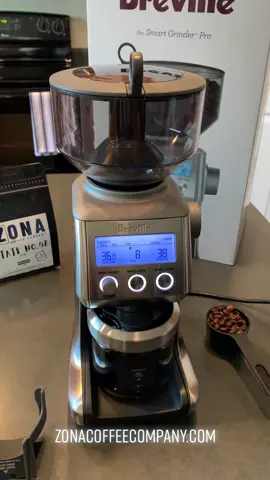 We recommend the #Breville smart grinder pro if you’re the whole bean grind at home type of #coffee drinker 👍🏻