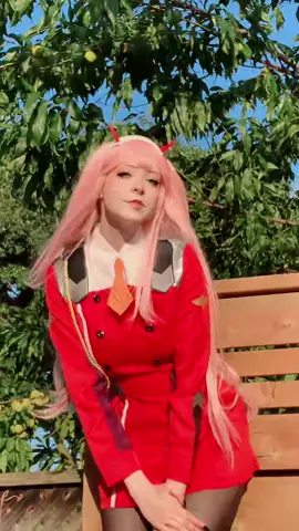 Ignore the quality 💅 #002 #002cosplay #zerotwo #zerotwocosplay #darlinginthefranxx #darlinginthefranxxcosplay