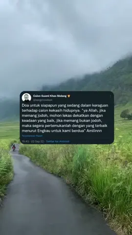 Yang lagi dalam posiai bingung dan ragu dengan hubungannya, mau lanjut apa tidak mau berhenti tapi berat, mau lanjut tapi kok gini. Wesss netral lah. Serahkan pada Allah. Pasrah! Bismillah @Parahatun coba absen yang lagi ngalamin. 