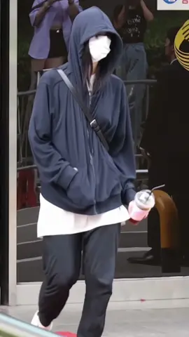 Her way😎#ryujin #itzy 