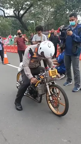 INI BARU KEREN PAK😎 #tiktokpelitfyp #streetrace #streetracekemayoran #polisiindonesia #dragrace #fypシ゚viral