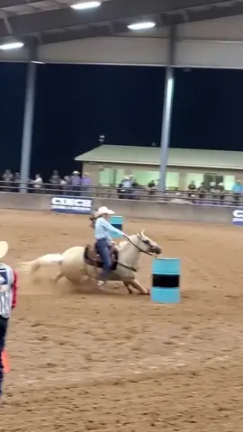 Dube takes draggin butt to a new level 😩⚡️