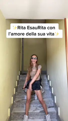 Buona domenica (anche se questo video è di 2 giorni fa) a tutti voi dalla vistra #ritaesauritailprogrammadellamiavita 💜