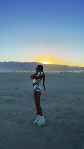 Day 2 🦋🦋🦋 #burningman 