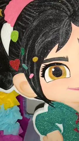 Piñata de Vanellope.....#figurasenanime #figurasenicopor #piñata #piñatatematica #parati #viral #decoracióndecumpleaños #fiestasinfantiles #figuras3d #imagenesdecorativas siguenos  @yelyandeco.....