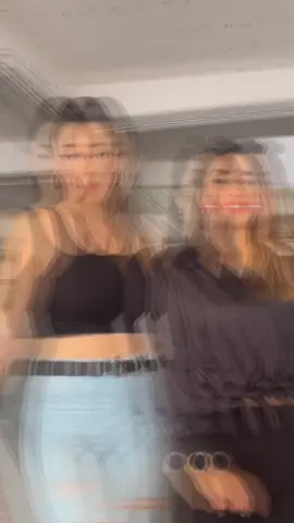 #dokhtarirani #iraniantiktok #iranian #chalesh #chaleshirani #battle #raghs #raghs_irani #deutschland #ایرانیان_آلمان #ایرانی #ایرانی_تیک_تاک #چالش #چالش_جدید #چالش_تیک_تاکی #دخمل @peranses007 