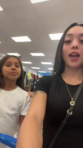 another ross trip with sofia touching EVERYTHING lol #fyp #sisters #sofiagrace #ross #shopwithme 