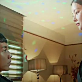He enjoyed a bit too much.....if i were him i would do the same #akoreanodyssey #kdrama #ohyeonseo #leeseunggi