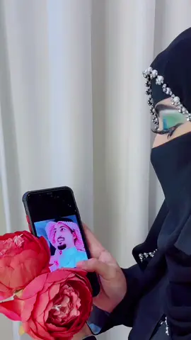 😂 #طول_ونتظر_اتصاله #سمول_كابتشينو #foryou#fyp#explor#makeup#makeup_artist#viral#explorpage#tiktok#like#المجارده_النماص_عسير_محايل_خاط