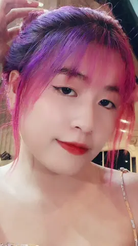 Búi tóc kiểu này trông hơi đứng tuổi nhỉ 😂##lycute##dcgr