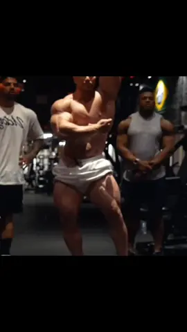 Zancanelli #ramon #cbum #juliobalestrin #cariani #fyp #caikepro @maxtitaniumoficial #trend 