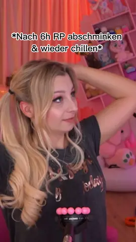 Immer wieder angenehm, Menschen zu erklären, warum man nun geschminkt/ungeschminkt ist. 🤡 | #twitch #streamer #makeup #xybca #germanstreamer 