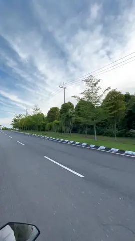 vibes Sangatta Love Story 💞 #sangatta #sangattaku #bukitpelangi #bp #kutaitimur #kalimantantimur #tiktok #tiktokindonesia #fyp #fyppppppppppppppppppppppp #foryou #foryoupage #immotallove #mahadewi #judika 