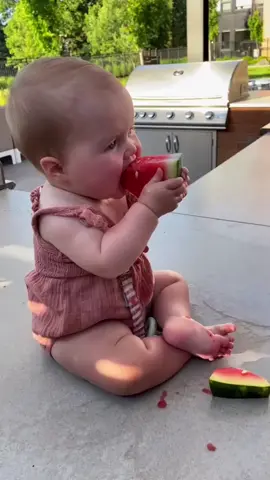 #europebaby #happy #cutebaby #babygirl #eatwatermelon 