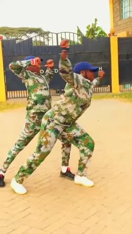 This girl is on fire🔥🔥🔥✅...Dc me@colloblue_udc🇰🇪🇰🇪💯💯...who nailed it me or the girl👑👑...#youngpuffyog #onfire #makemefamous #thursdaymanenoz #colloblue_udc #robinsonmaina #zulubrayo #youngimpactke 