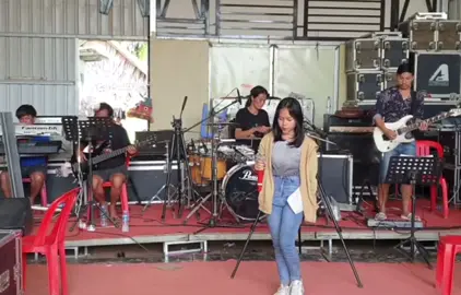 កូនក្មេងនឹកមនុស្សចាស់ cover by ឃុយ ម៉ីហៀង full on YouTube channel (Vuthy then)#coversong