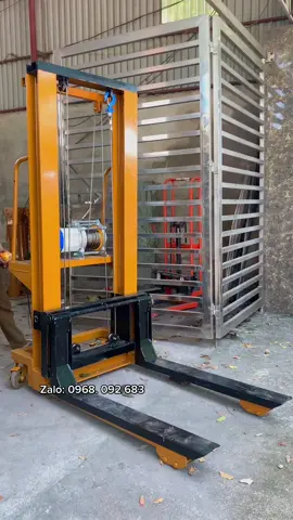 Xe nâng 2 tấn (sd mô tơ tời điện 220v nhanh ) #xenang2tan #xenangtuche #xenang220v #tambeo683 #xuhuong 