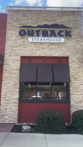 #outback #outbacksteakhouse #Foodie #fypシ #bloominonion #baconcheesefries #wine 