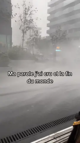 #paris#pluie la peur de ma vie 😭