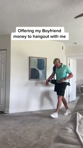 Libby : 1 / Golf : 0 😂😜 #hunnaxlib #couplescomedy #reaction #prank #funny #couple #fyp #fyp  
