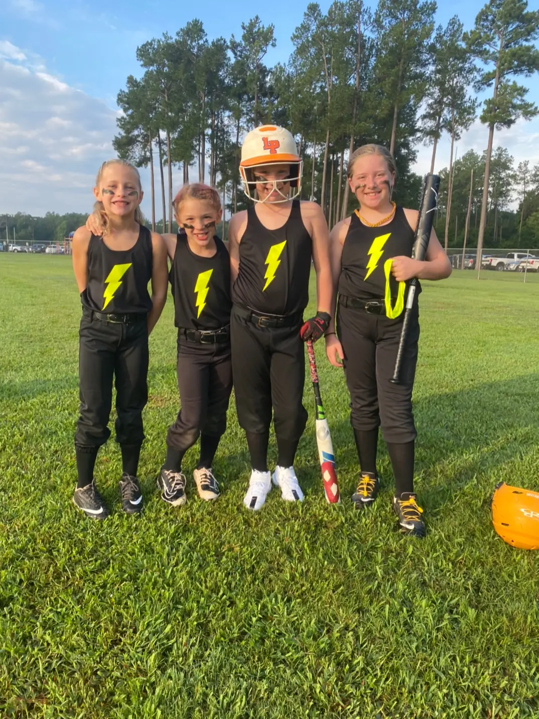 Red white and boom 8u champions!! Let’s go Lightning ⚡️ 