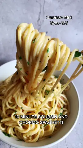 Ingredients in the comments. The full recipe in on my Instagram page- link in bio 🥰 #fyp #viral #cheesy #boursin #boursincreations #spaghetti #pastarecipe #quickpastarecipe #quickdinnerrecipes #caloriecounting #slimmingworlduk 