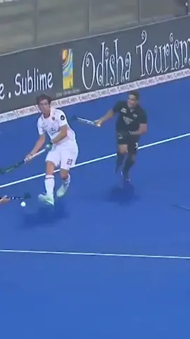 Tag that mate who celebrates the goal as a torero! Ole! Lovely definition by Beltran from the #RedSticks #España against the #BlackSticks  #fromthearchives #hockeyinvites 