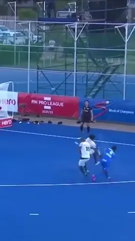 We havent see the ball... have you seen it?? what a rocket 🚀 shot from Surender!!! #fromthearchives #HPL2021 #India #Hockeyinvites 