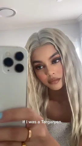 Where my dragons at? 🧝🏻‍♀️🐉