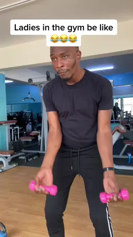 What’s up with the mirror ladies😂😂 #fyp #tiktok #tiktokkenya🇰🇪 #trending