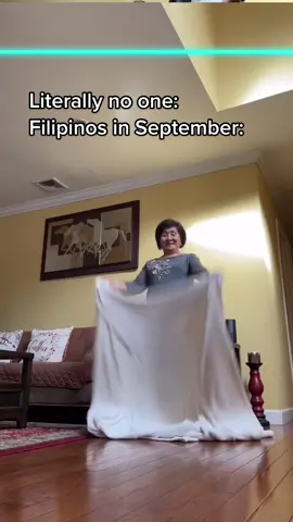 Send this to someone who can’t wait for Christmas 🤩 ib: @Minh Ngọc #filipinosbelike #filipinorelatable #filipinograndmas #TimeWarpScan #🇵🇭👵🏽 