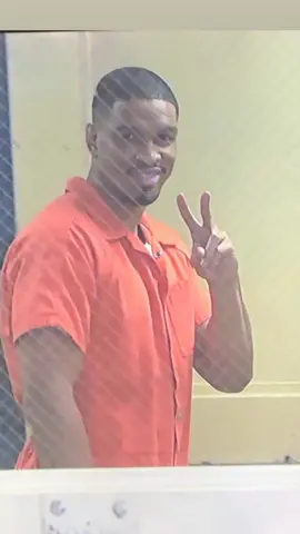 All new episode of #TheCrewHasIt with Michael J. Ferguson aka #2Bit is live! @whereis22 @giannivpaolo #fyp 