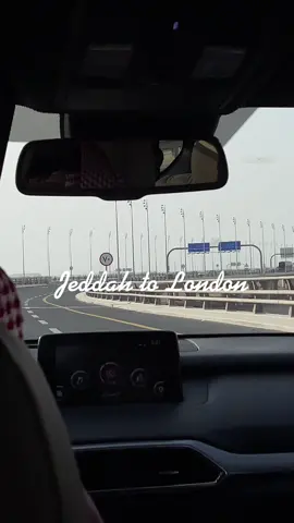 17h trip ☺️UK here I am #fyp #اكسبلور #جدة #لندن #بريطانيا #مطار #airport #london #uk