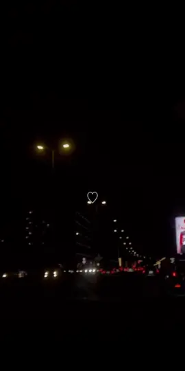 ياللي زعلان مني ومخاصمني#محمدحماقي#جدة #jeddah #samah_ezzat #كورنيش_جدة #الرياض #السعودية #fyp #foryoupage #foryou #fypシ #explore #ساره_مهند_😩🦾 #viral #4u 