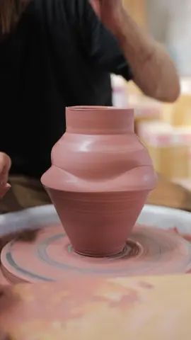 A new round of bloopers, be it pots I ruined during the throwing and trimming process, or simply cups that I let dry out too much, rendering them useless as I couldn’t trim them. There’s no escaping the fact this happens to all of us.  #blooperreel #fail #pottery #blooper #handmade #craft #ceramics