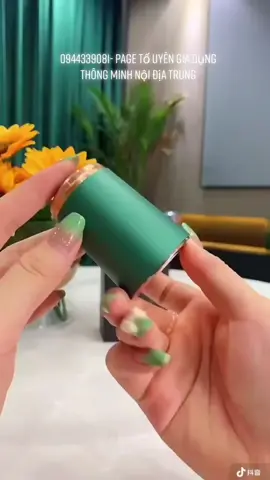 Dao cạo râu Rewell siêu cao cấp xài sướng và mướt lắm nha, cạo cực kì là phê luôn, e bán khách nào xài cũng khen lắm ạ, rất là nhỏ gọn và tiện lợi, mang đi du lịch tiện lắm luôn, xài bền nữa ạ! Ghé Fanpage- Tố Uyên gia dụng thông minh nội địa Trung , xem hàng nha khách ơi!-Zalo-0944339081