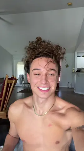 😁