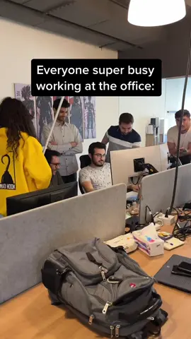 #MadHook #madhookgames #mobilegames #socialmediaproblems #socialmediateam #dreamteam #officetok #socialmediagirl #funny #officelife 