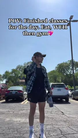 Appreciating el solecito while it lasts, fall season is upon ussss😮‍💨❤️#chicago #uicchicago #latino #fypシ 