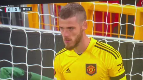 De Gea Almost Saves Penalty. #united #realsociedad #manunited #penalty #fyp #degea #foryou #goalkeepers #queen