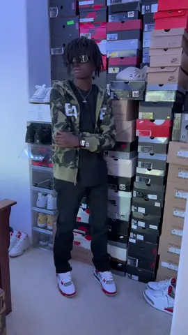 Get ready with me for school sophomore edition #grwm #outfitideas #jordan4s #jordan4