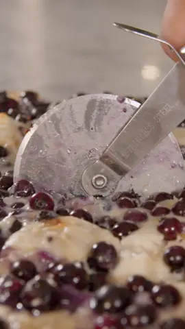 Blueberry Dessert Pizza - Sweet Pizza! #blueberrypizza #dessertpizza #sweetpizza #blueberries #pizza #pizzarecipe #Recipe #dessert #food #Foodie #fyp #foryoupage #foryourpage