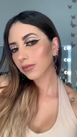 No filter needed ❤️‍🩹 #makeupartist #makeuptips #makeuphacks #makeupinspiration #makeuptutorial 