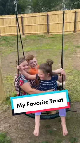 Your my Favorite Treat 🥰 #OurTreatEntry #greenscreenvideo #yourmyfavorite #treat #treats #kellogg #ricekrispies