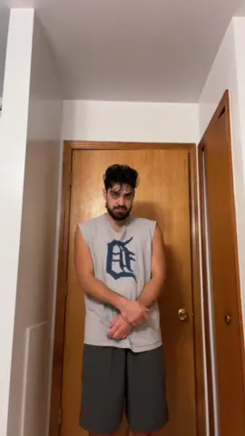 Dancing, dancing, dancing like u fuckin gotta reason 🤞🏽✌🏽 #danceydance #Detroit #fypp 